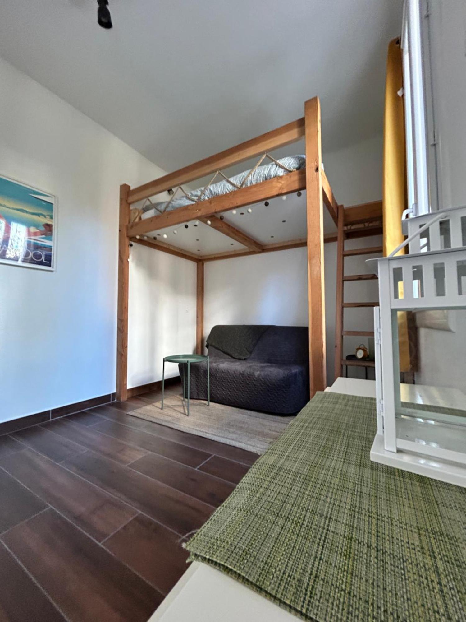 Agreable Studio Renove Avec Place De Parking Bandol Exteriör bild